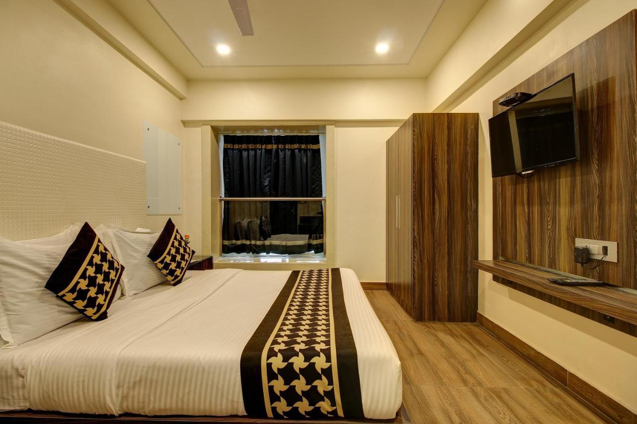 Hotel Mumbai House Juhu, Santacruz West, Mumbai Zimmer foto